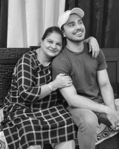 sunny chopra with his mother