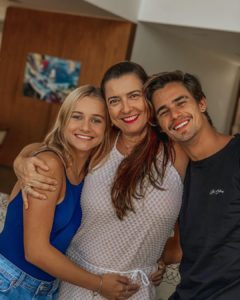 Leandro David with his family