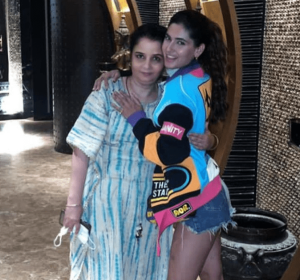 Karishma Sharma with her mother