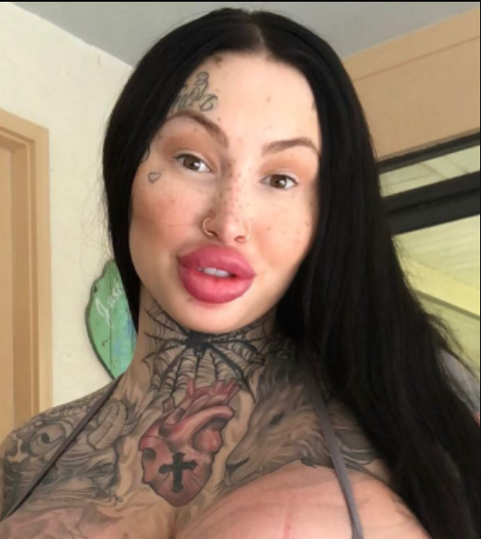 Details On The Tiktok Star Leavexomarymalone Or Surgery Addict Mary Magdalene