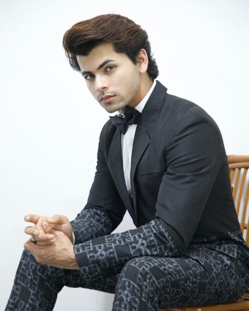 Siddharth nigam phone number