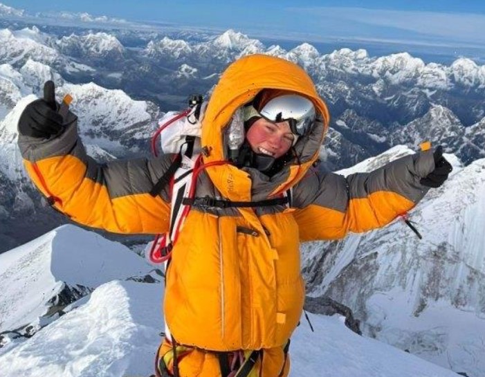 Who Is Gabby Kanizay? Teen Becomes Youngest Australian To Climb Mount ...