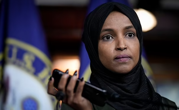Ilhan Omar booed off stage in viral video