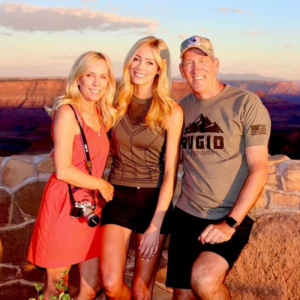 Abby Hornacek and her parents  Abby Hornacek Eye Injury &#8211; What Happened To Her? Details About The Journalist&#8217;s Health Abby Hornacek with her parents 300x300