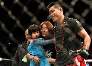 Lee celebrates with family  Facts About The UFC Star Li celebrates with family 300x217