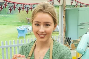 Great British Bake Off 2022 contestant Rebs: who is she?  Wiki biography age Instagram|All Social Updates