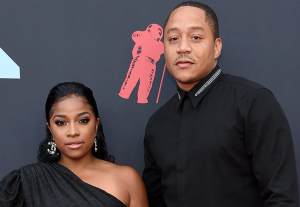 Toya Wright is married to Robert Rushing