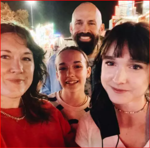 The Marlow and Tessa children with their parents Joseph King and Katie Barkley at Disneyland in 2021